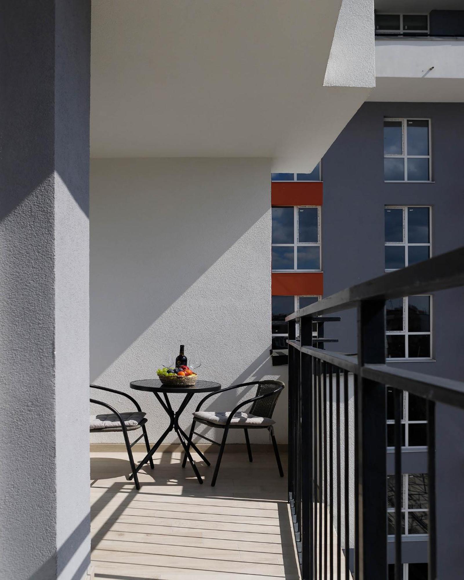 новобудова великобританія, шевченка 27 Apartment